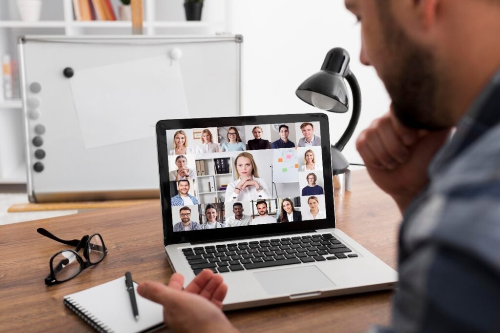 Videollamadas y meetings como herramienta de comunicación interna